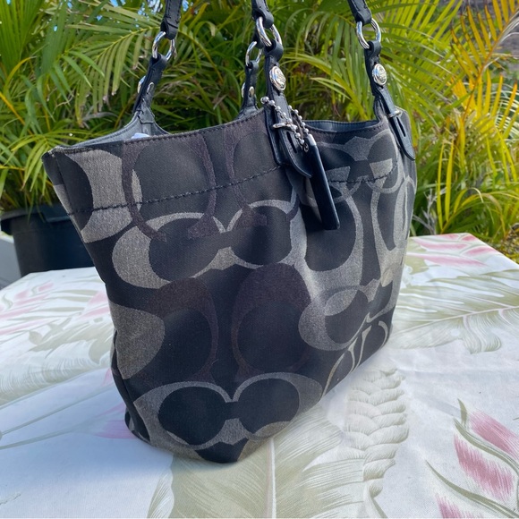 Coach Signature Optic Carly Shoulder Tote Bag black and gray - Picture 3 of 11